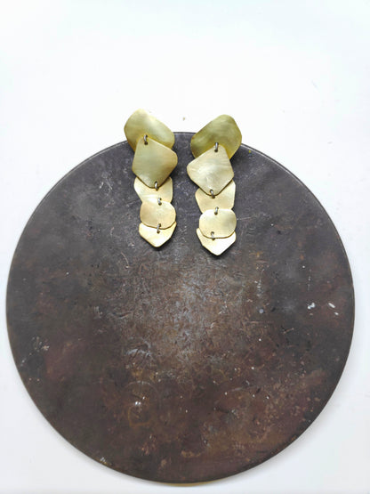 Golden pebbles