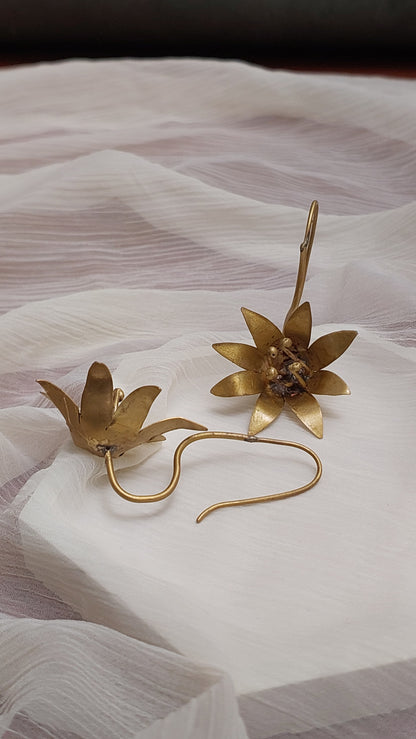 Brass bloom